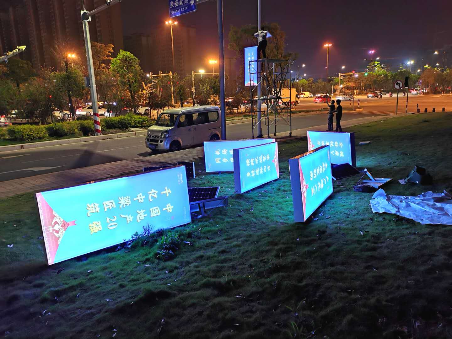 廠家供應(yīng)0污染廣告燈箱