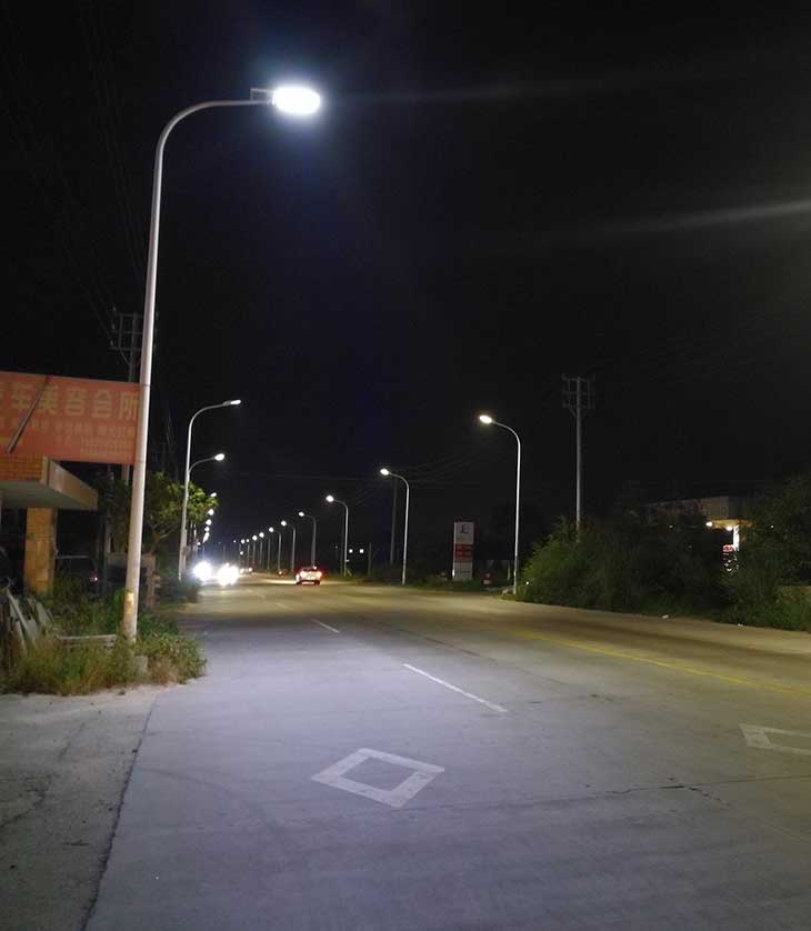 0危險光能路燈替換市電路燈