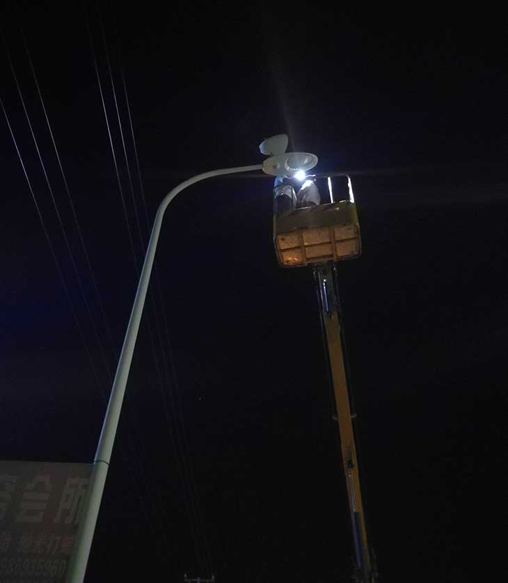免接線微光路燈替換市路燈