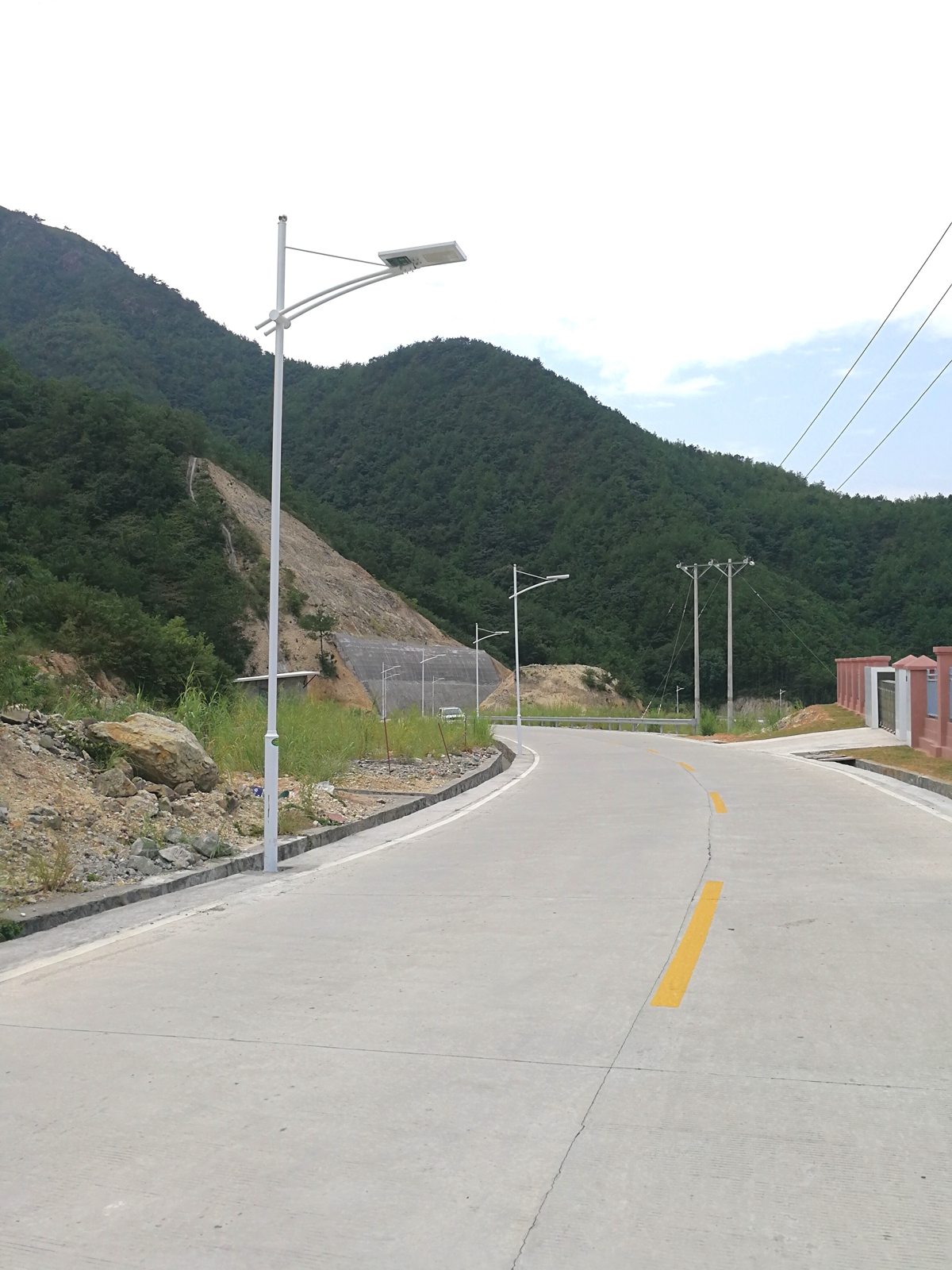 微光免布線路燈定制