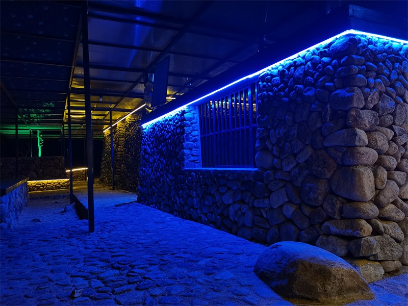 微光太陽能景觀燈帶-終身0電費